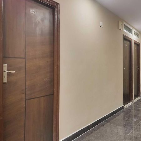 Hotel O Red Stone Hotels Hyderabad Bagian luar foto