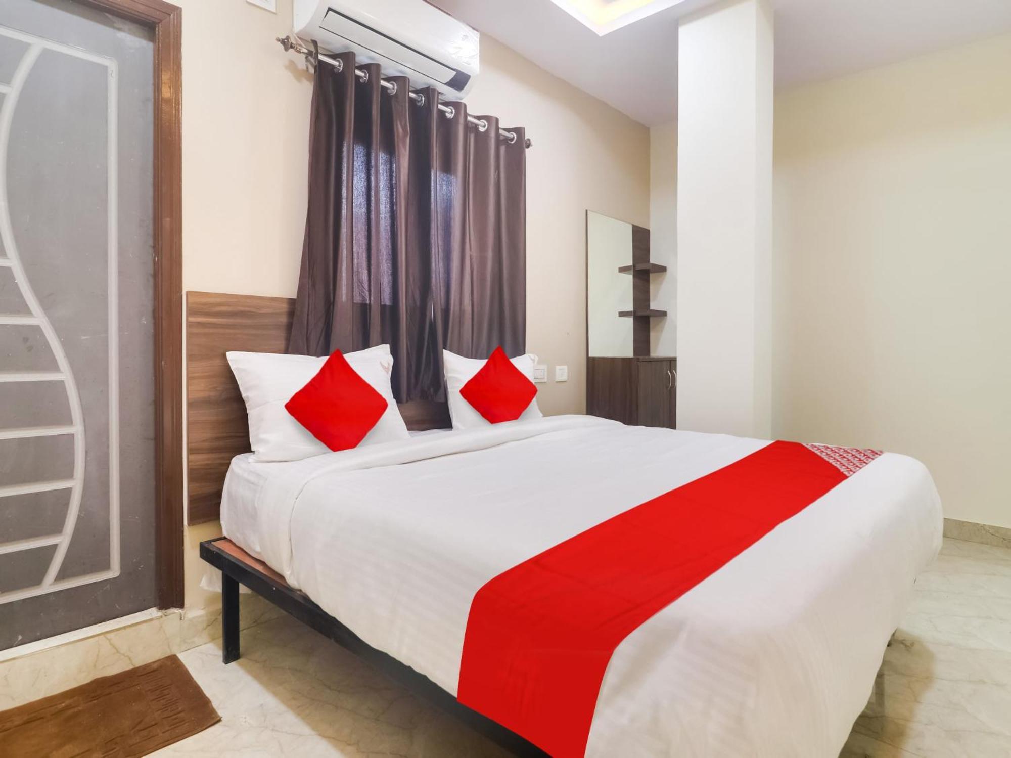 Hotel O Red Stone Hotels Hyderabad Bagian luar foto