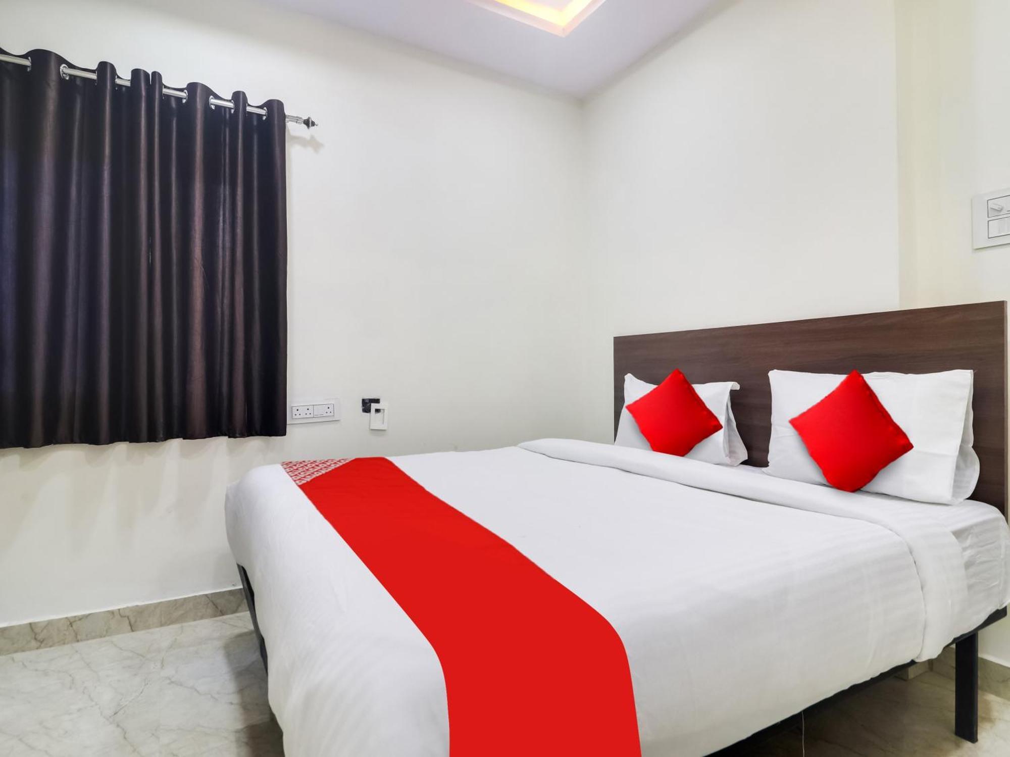 Hotel O Red Stone Hotels Hyderabad Bagian luar foto